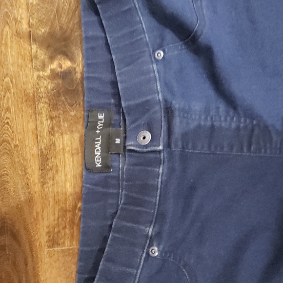 Women's Kendall and Kylie Blue denim jeggings - Picture 2 of 4